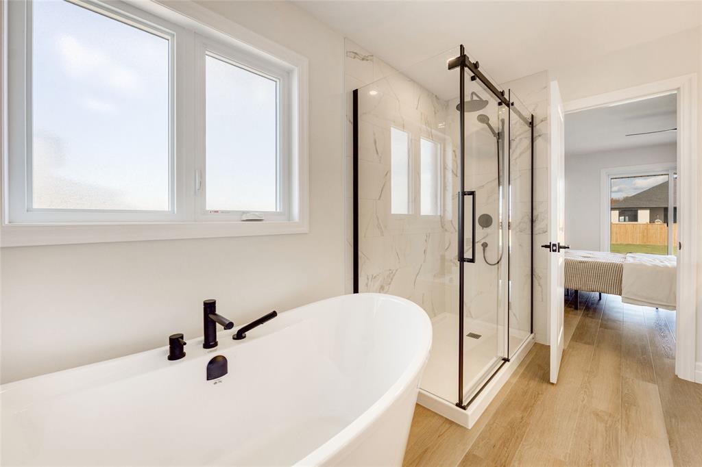 6711 SHAKER Lane, Plympton-Wyoming, Ontario, Canada photo 21