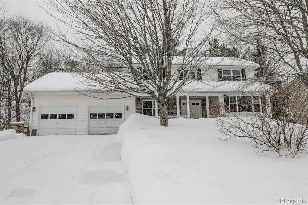 31 Gravenstein Street, New Maryland New Brunswick, Canada