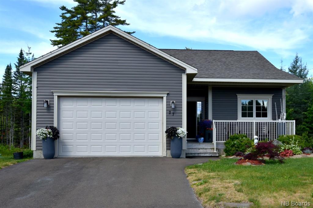 27 Donald Street, Fredericton New Brunswick, Canada