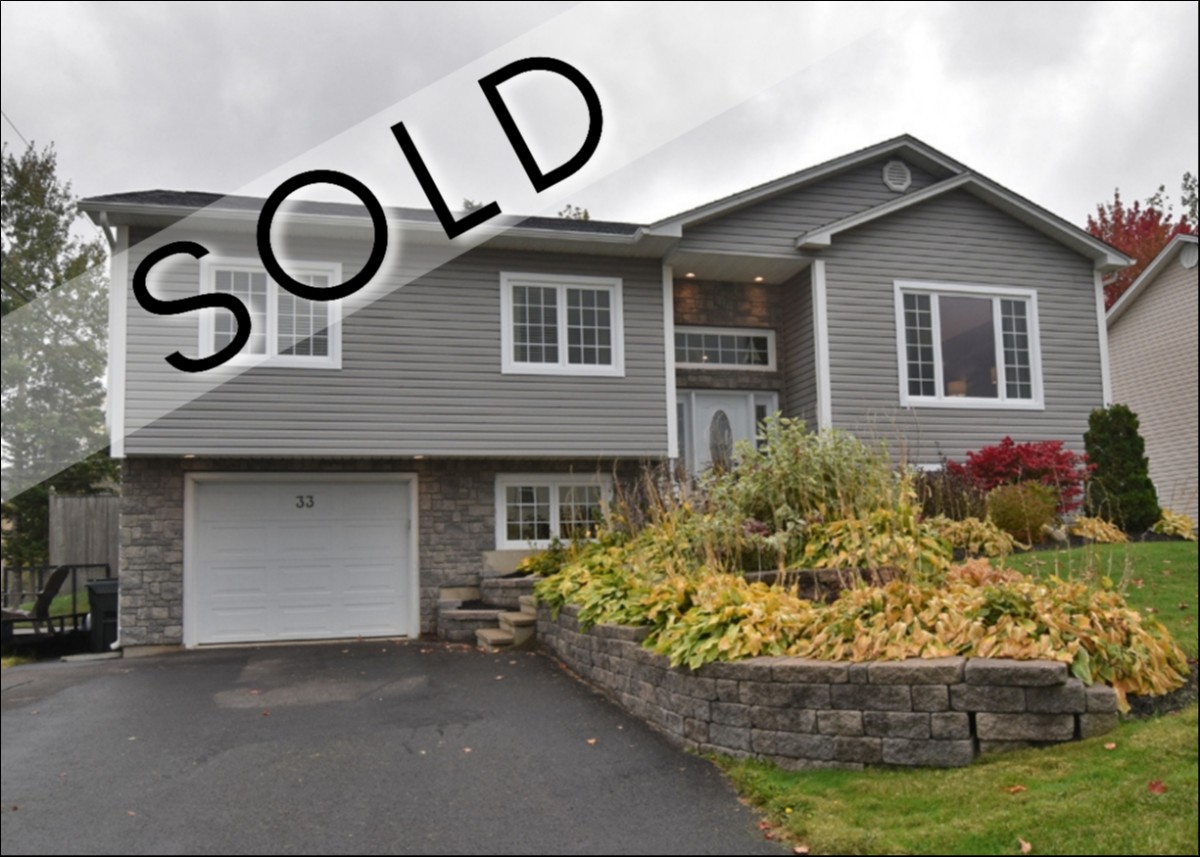 33 Brown Boulevard, Fredericton New Brunswick, Canada