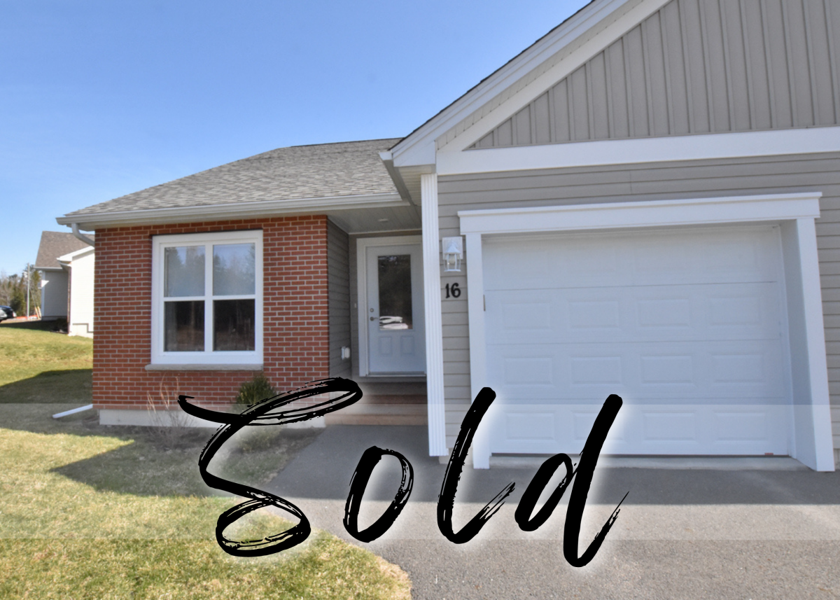 16 Carding Way, Fredericton New Brunswick, Canada
