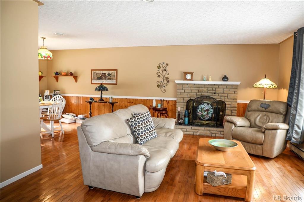 4 Jupiter Crescent, Hanwell, New Brunswick, Canada