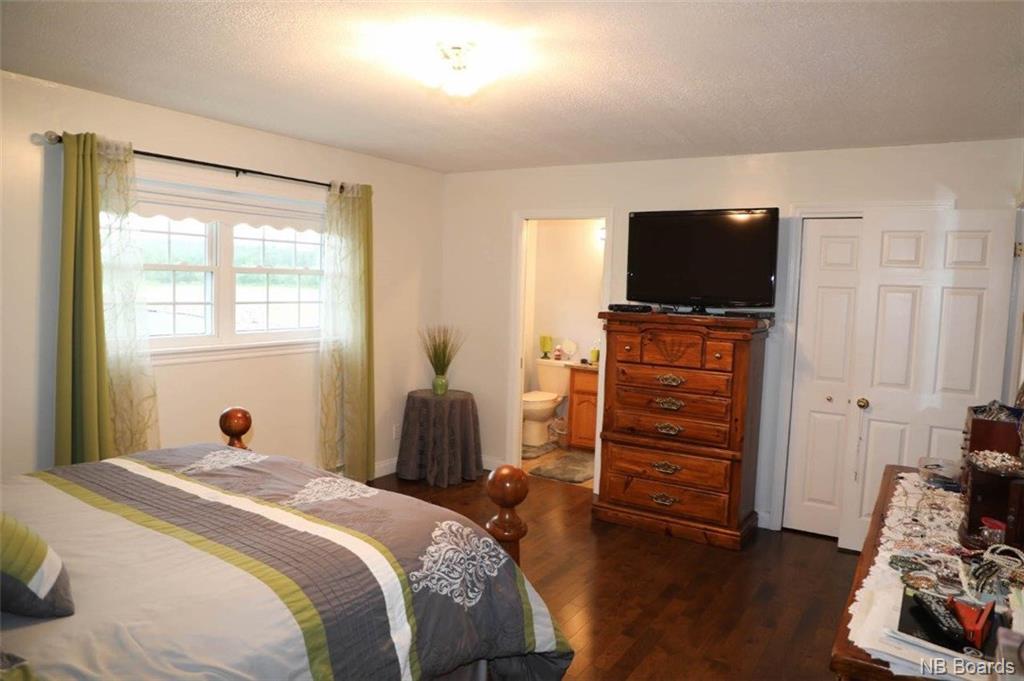 328 River Street, Fredericton, New Brunswick, Canada