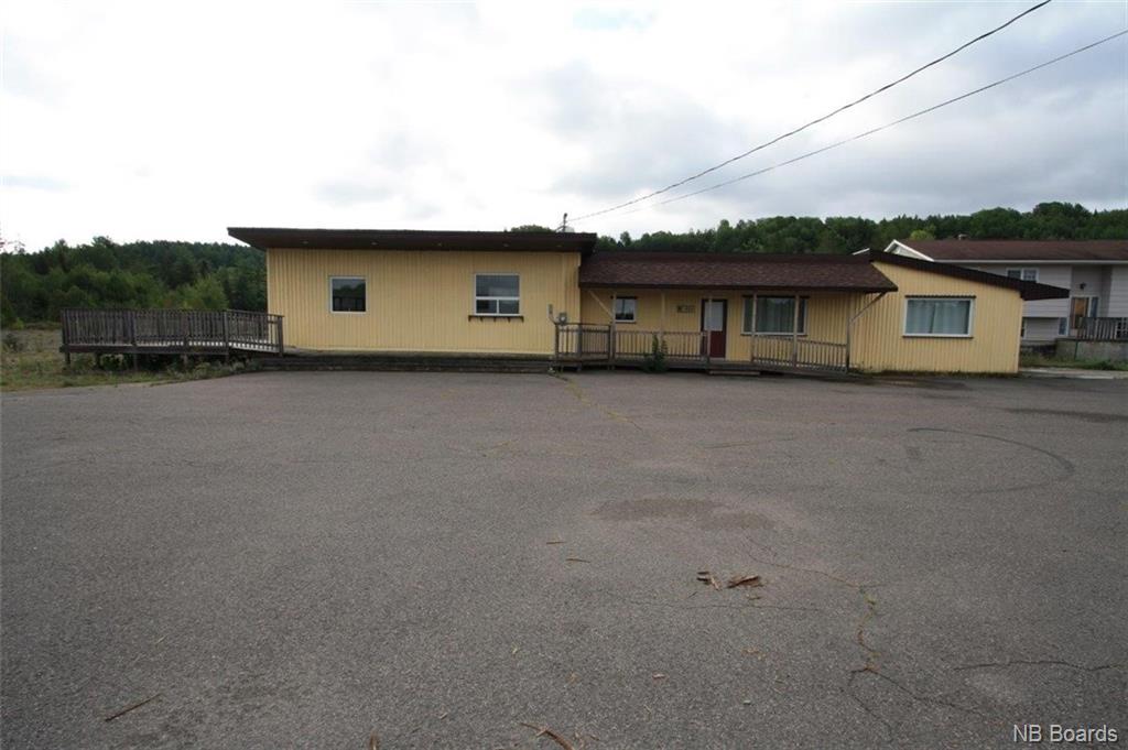 6484 Route 8, Ludlow, New Brunswick, Canada