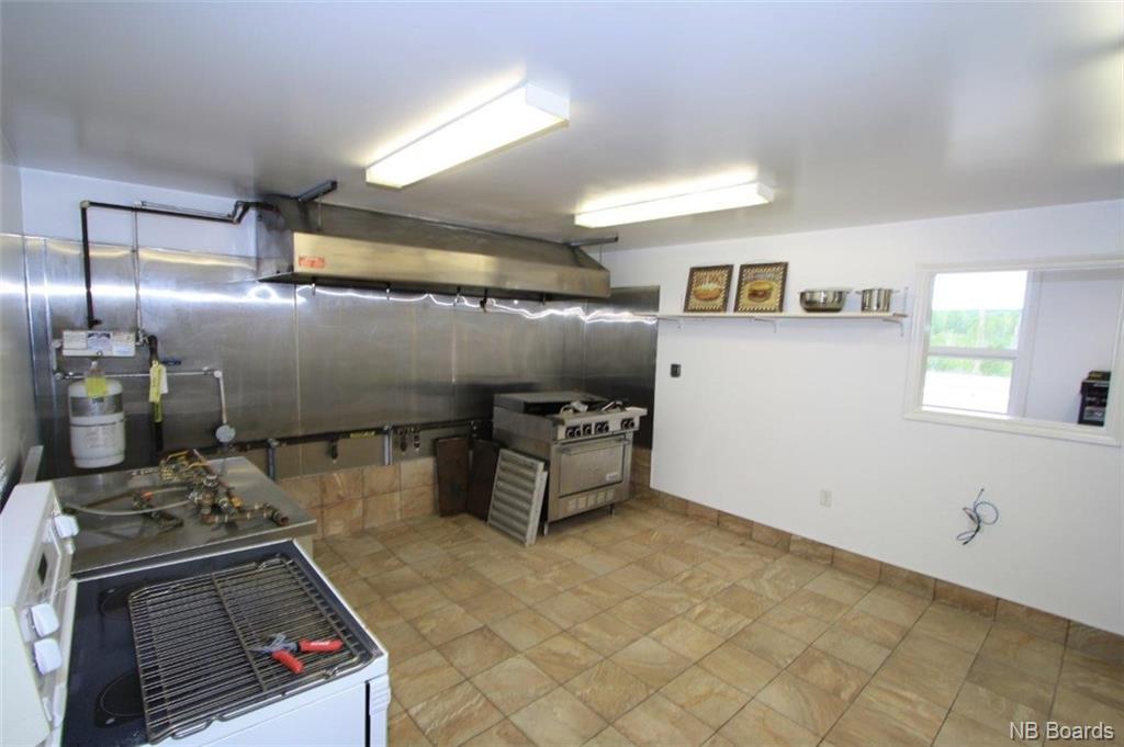 6484 Route 8, Ludlow, New Brunswick, Canada