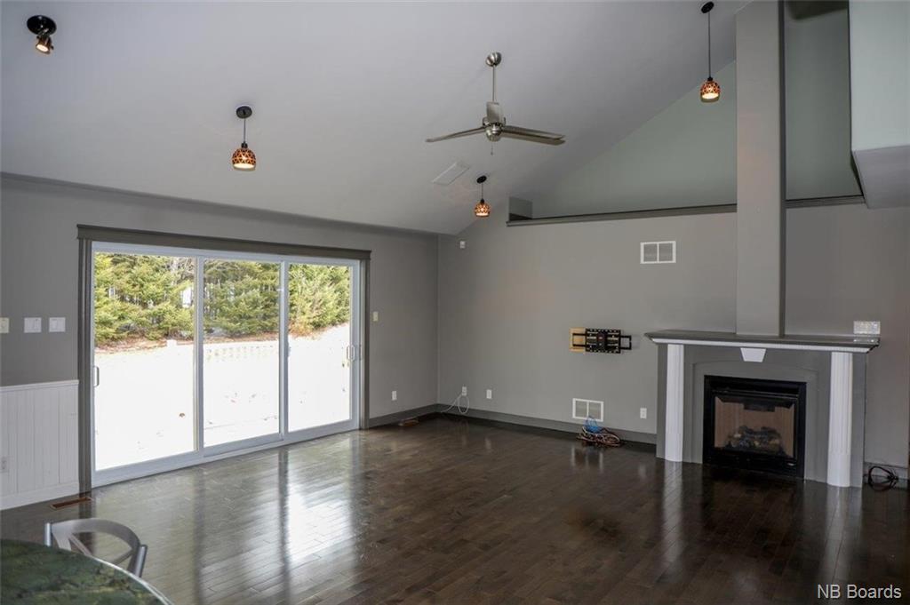 119 Summerhill Row, Fredericton, New Brunswick, Canada