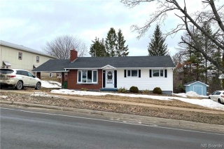 125 Canterbury Drive, Fredericton New Brunswick, Canada