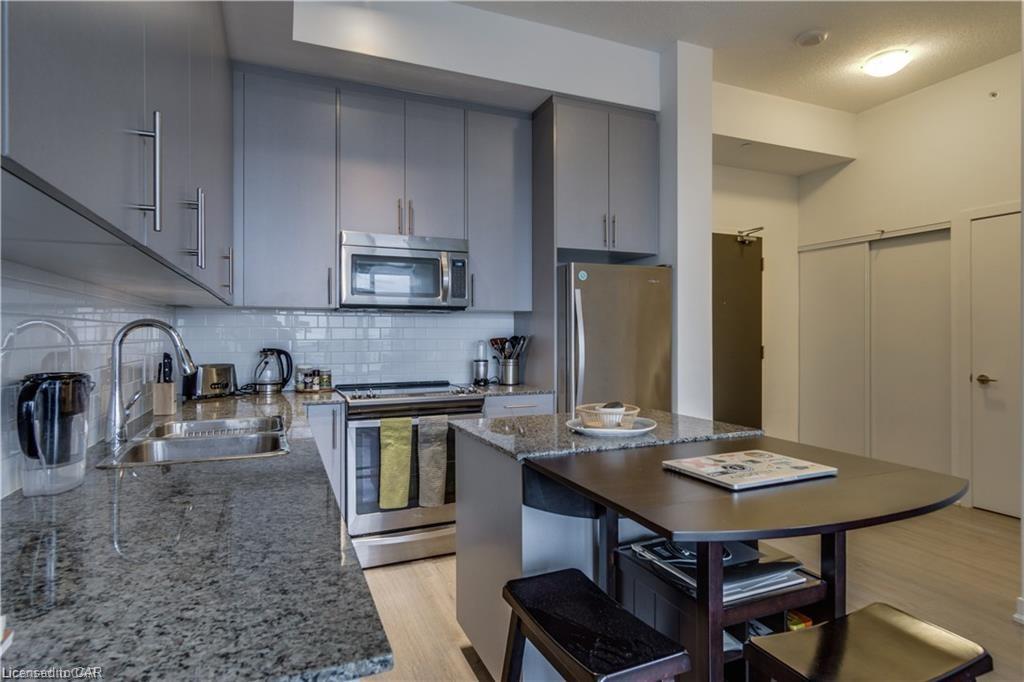 85 DUKE Street W Unit# 1705, Kitchener, Ontario, Canada