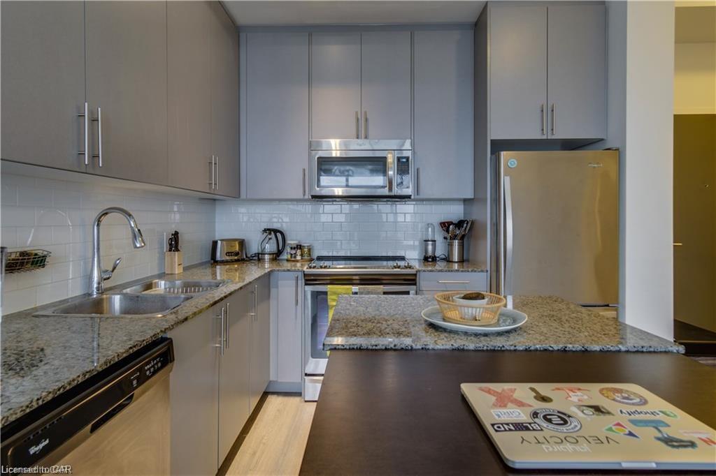 85 DUKE Street W Unit# 1705, Kitchener, Ontario, Canada