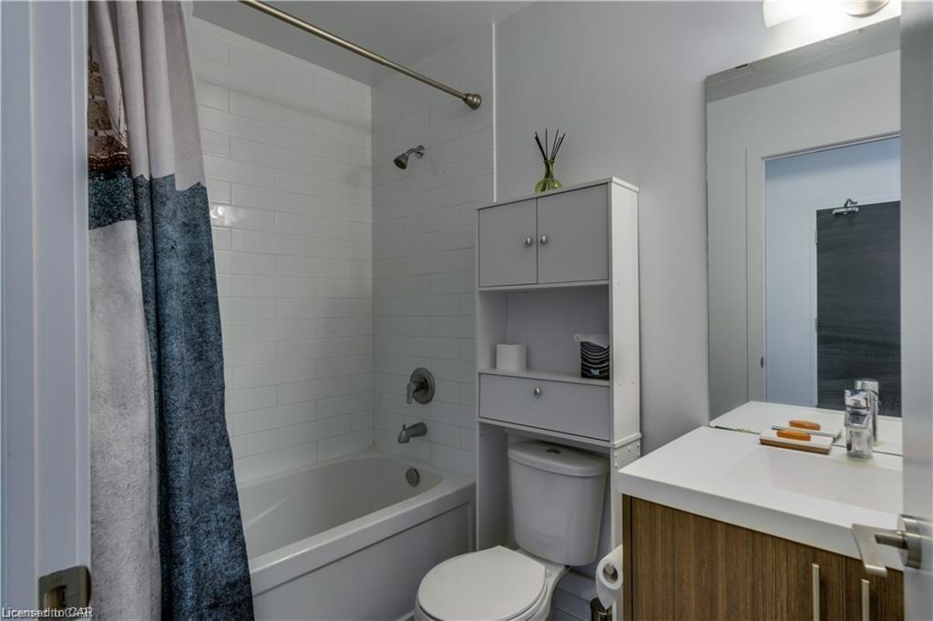 85 DUKE Street W Unit# 1705, Kitchener, Ontario, Canada