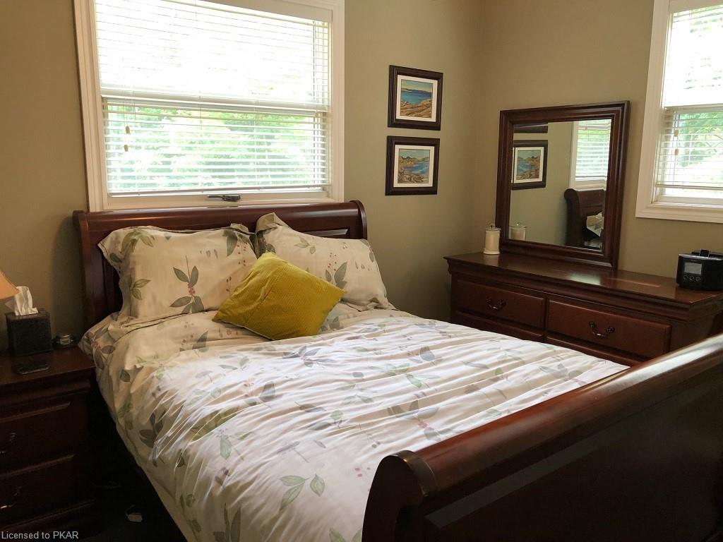 2390 JULIA SHORE Road E, Lakefield Ontario, Canada