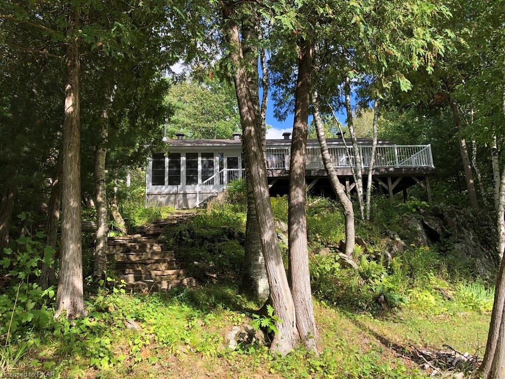 2390 JULIA SHORE Road E, Lakefield Ontario, Canada