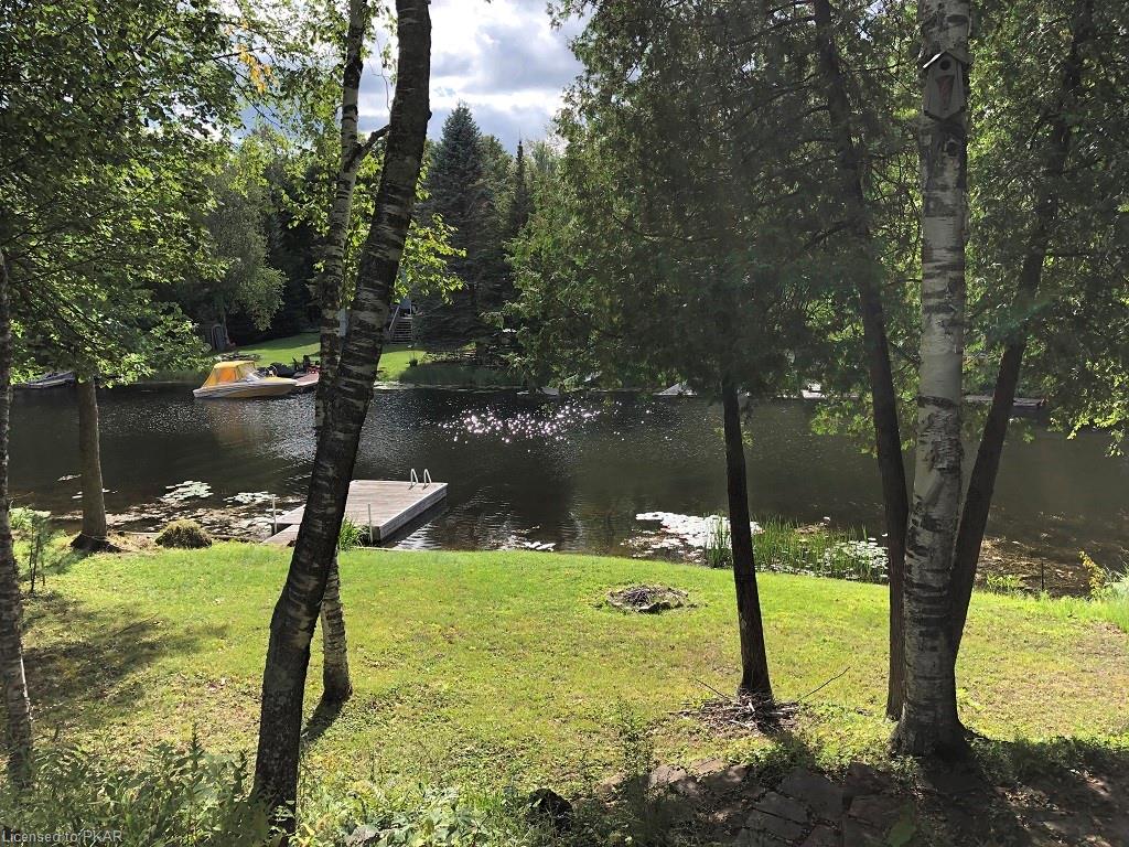 2390 JULIA SHORE Road E, Lakefield Ontario, Canada