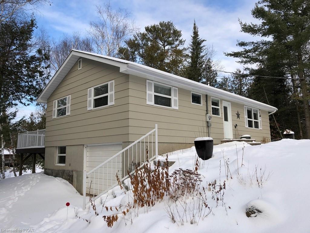 2390 JULIA SHORE Road E, Lakefield Ontario, Canada