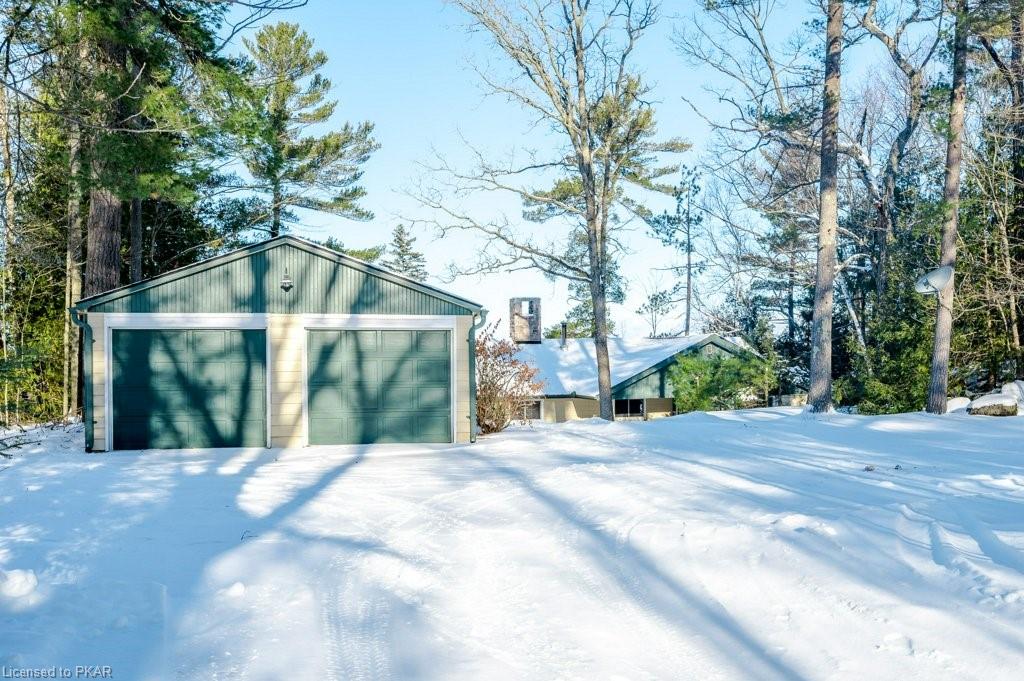 504 RISHOR Avenue, Lakefield Ontario, Canada