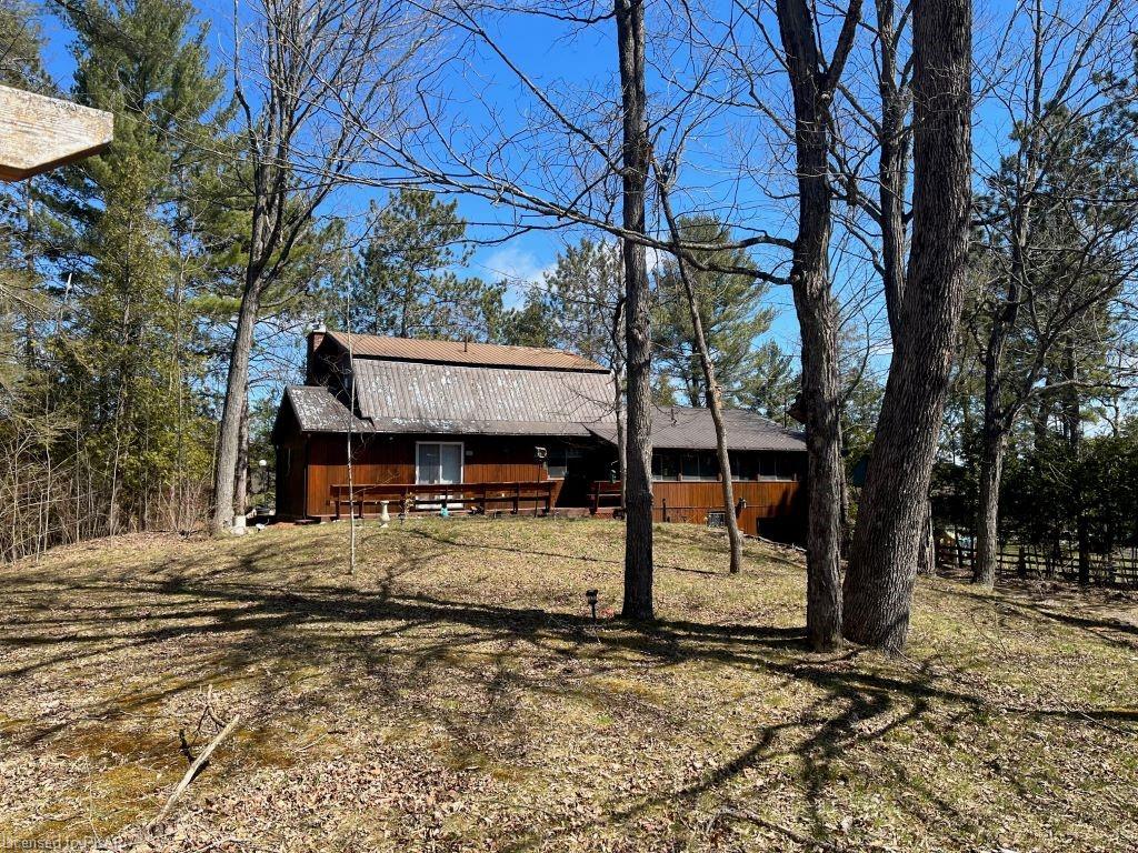 1710 SOUTH BAYSHORE RD W. Road, Douro-Dummer Township, Ontario, Canada