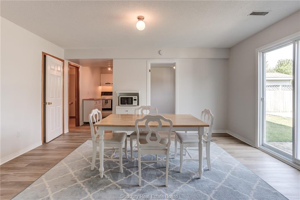 2084 Highgate Road, Sudbury, Ontario, Canada