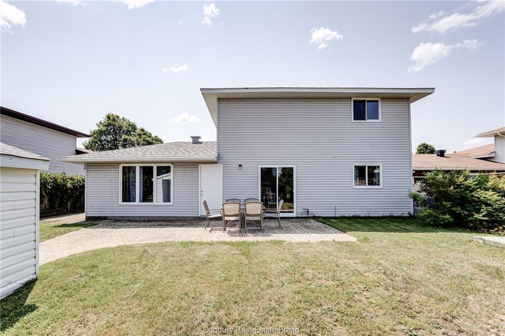 2084 Highgate Road, Sudbury, Ontario, Canada