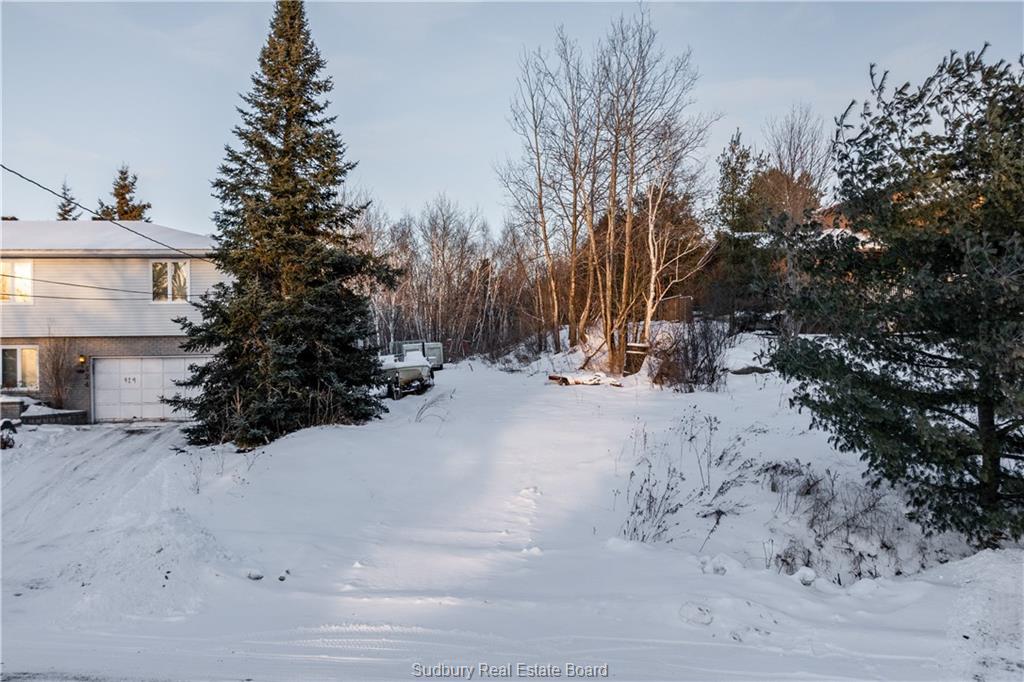 albert, Azilda Ontario, Canada