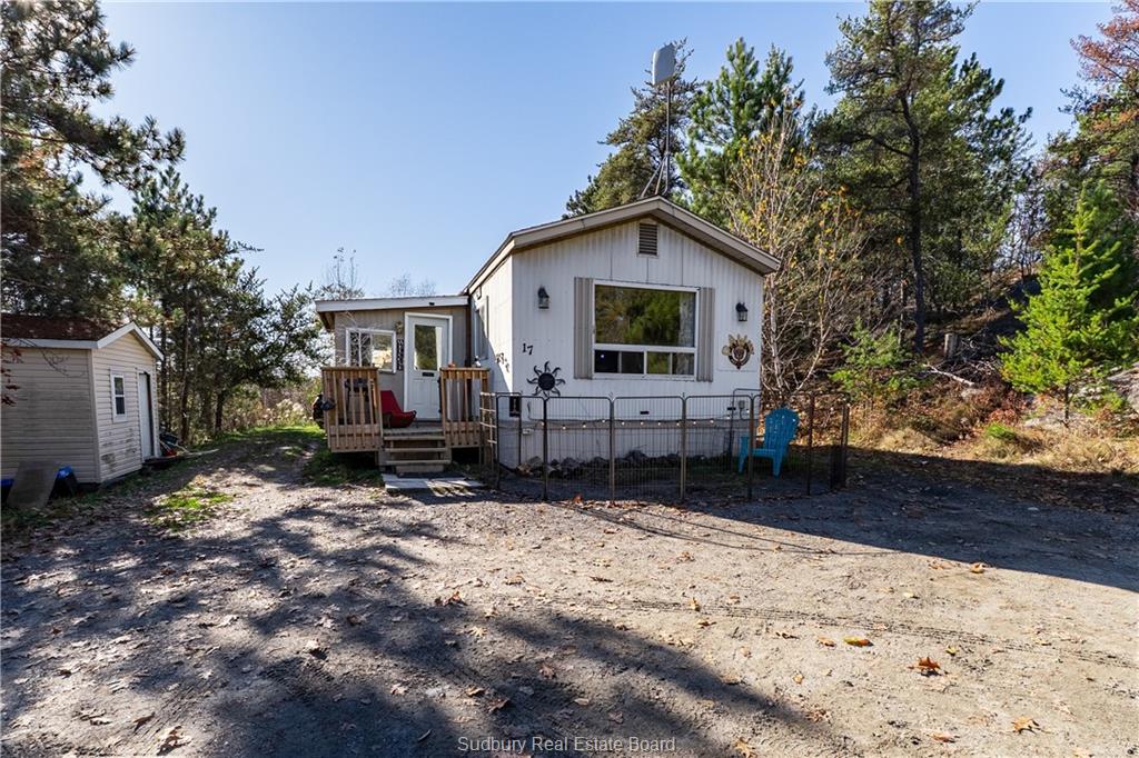 3710 Dill Lake Road Unit# 17, Sudbury Ontario, Canada