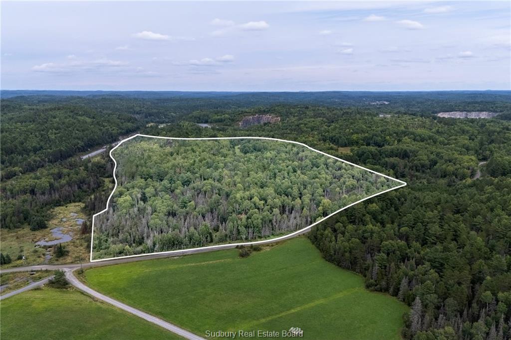 556 Lorne Falls, Sudbury Ontario, Canada