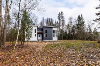 30 Shields Point Road, Bonfield Ontario