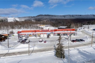 6 oakland avenue, Elliot Lake Ontario, Canada