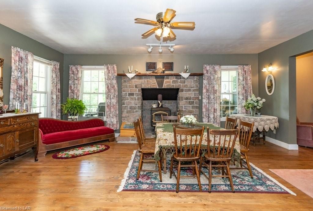 34 GORDON ISLAND, Ryerson Township Ontario, Canada