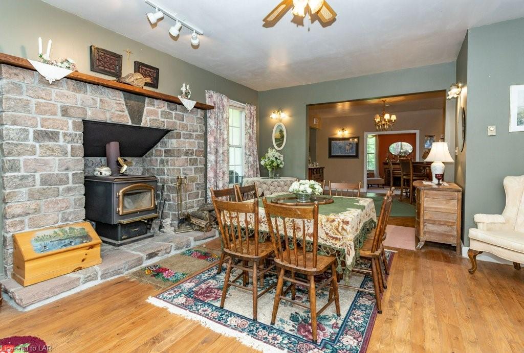 34 GORDON ISLAND, Ryerson Township Ontario, Canada