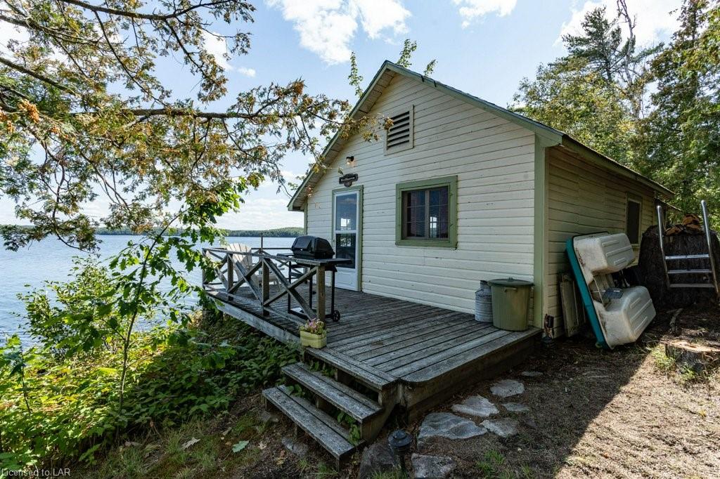 34 GORDON ISLAND, Ryerson Township Ontario, Canada