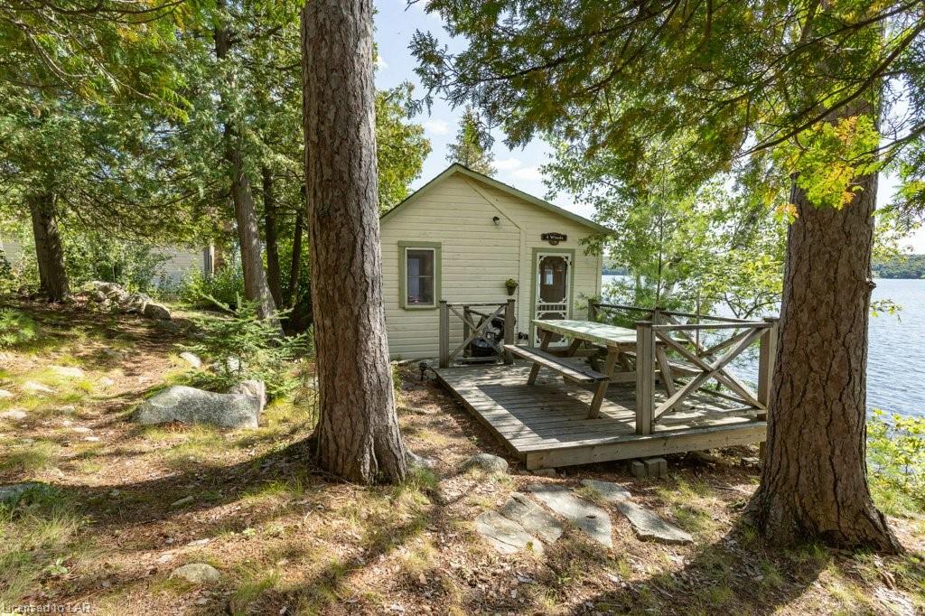34 GORDON ISLAND, Ryerson Township Ontario, Canada