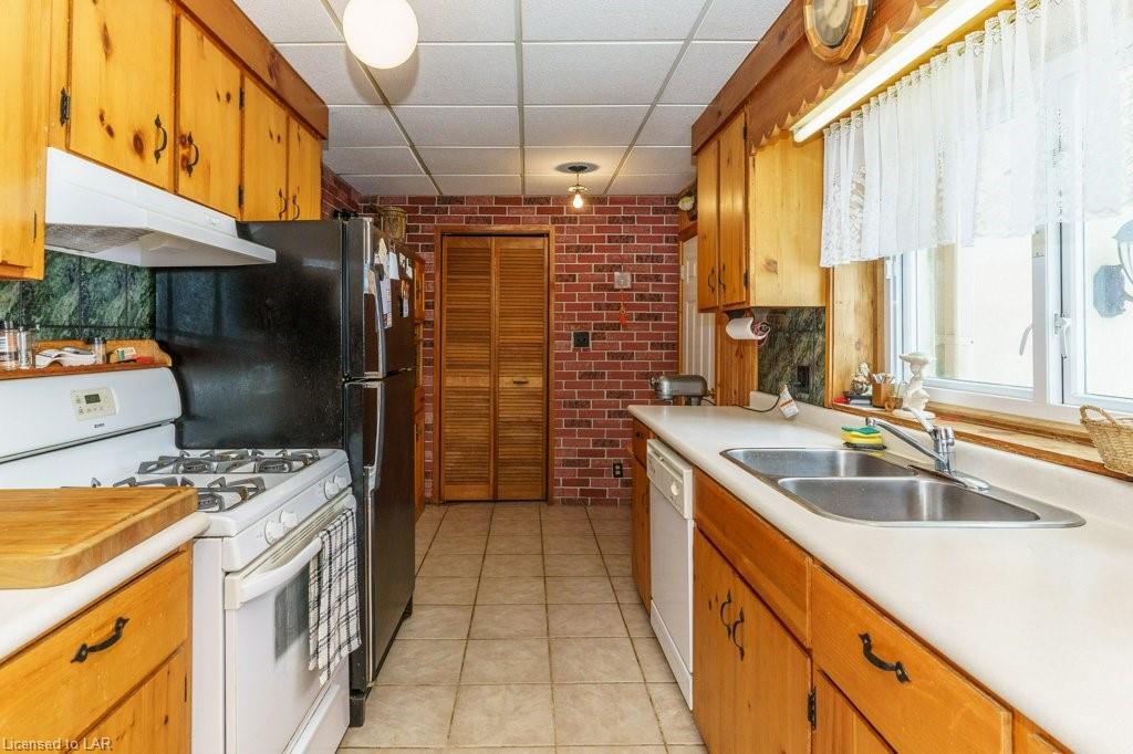 257 OTTER LAKE Road, Huntsville Ontario, Canada