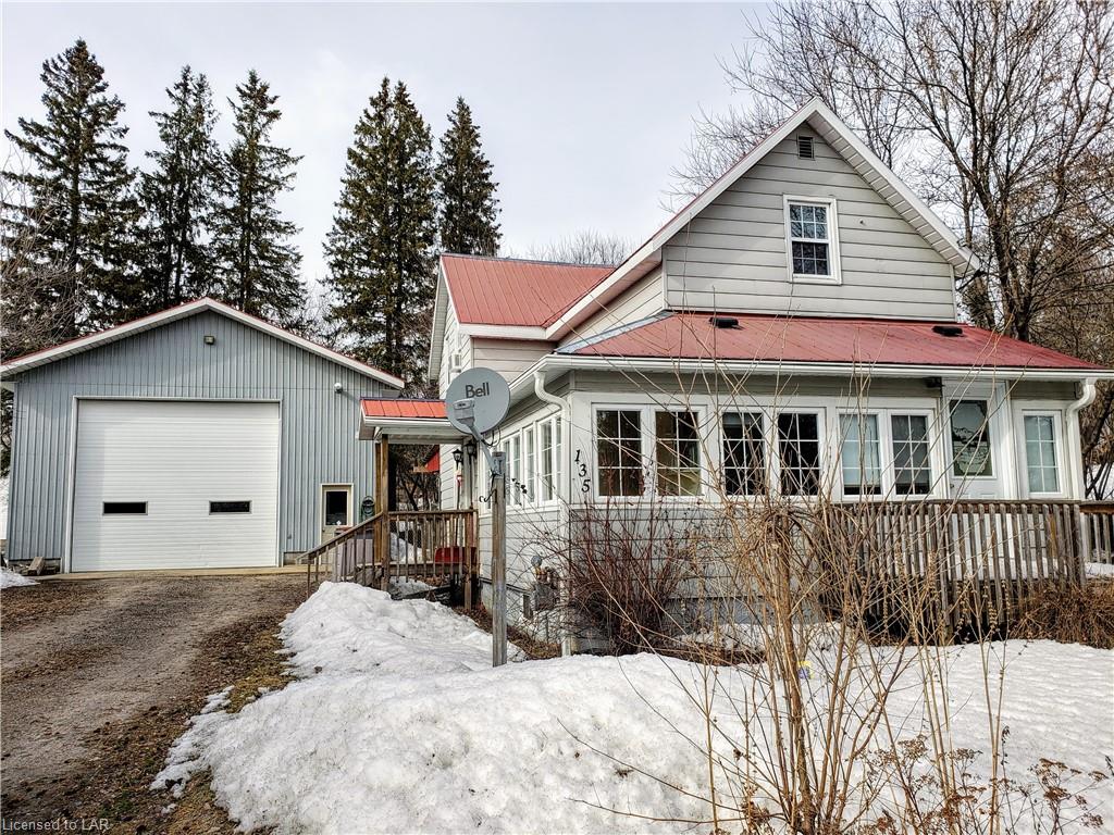 135 HUSTON Street, Burk's Falls Ontario, Canada