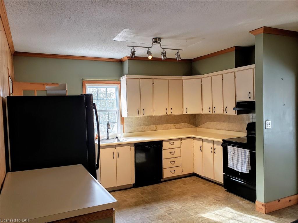 135 HUSTON Street, Burk's Falls Ontario, Canada