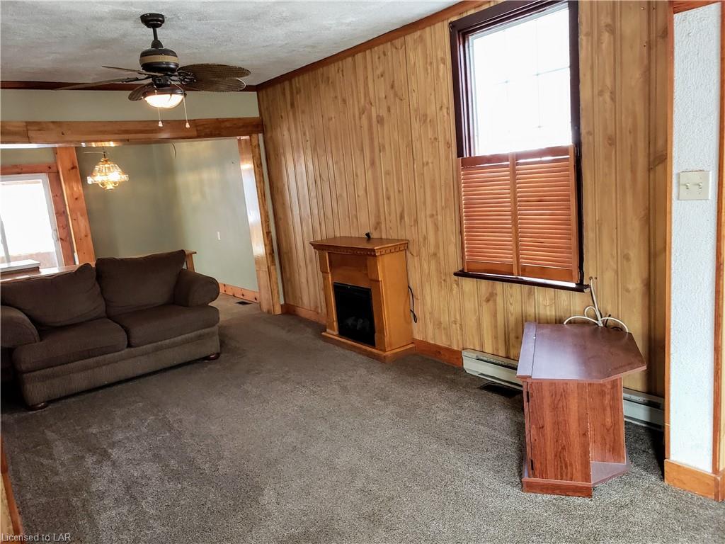 135 HUSTON Street, Burk's Falls Ontario, Canada