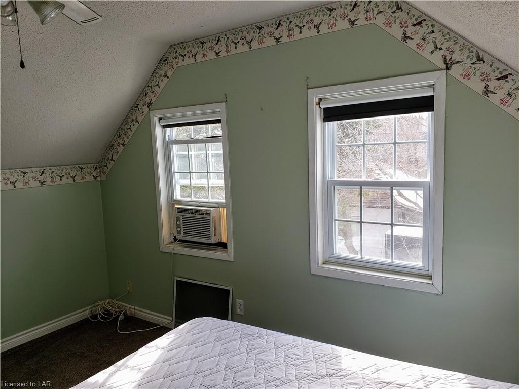 135 HUSTON Street, Burk's Falls Ontario, Canada