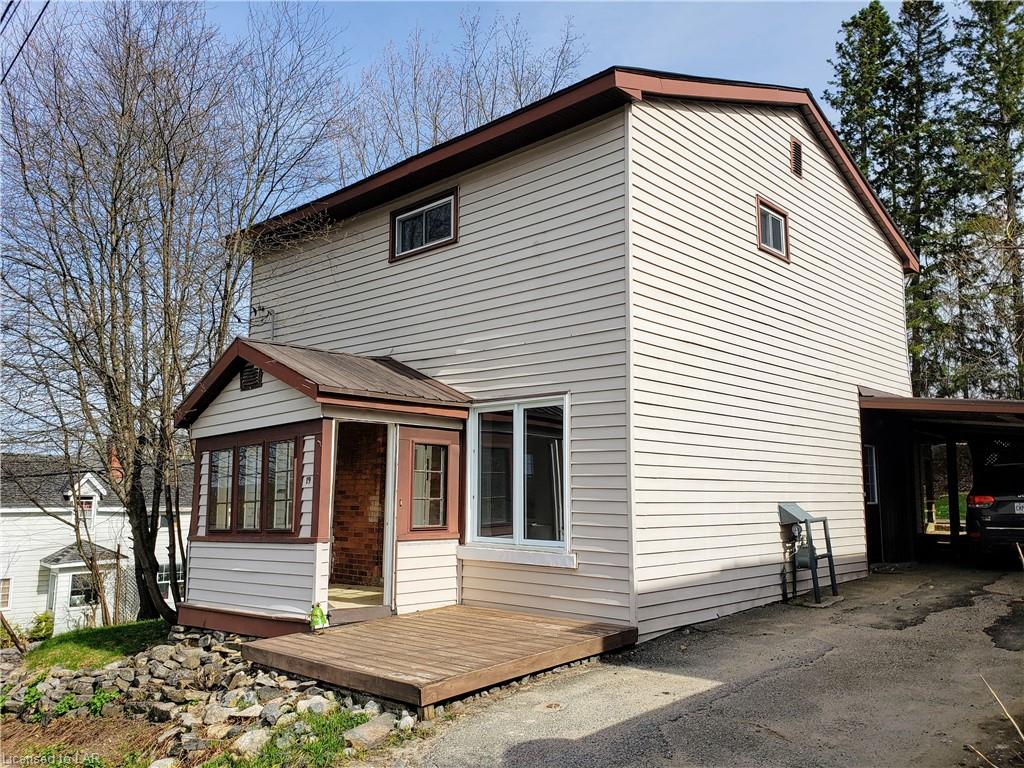 19 LANSDOWNE Street W, Huntsville Ontario, Canada