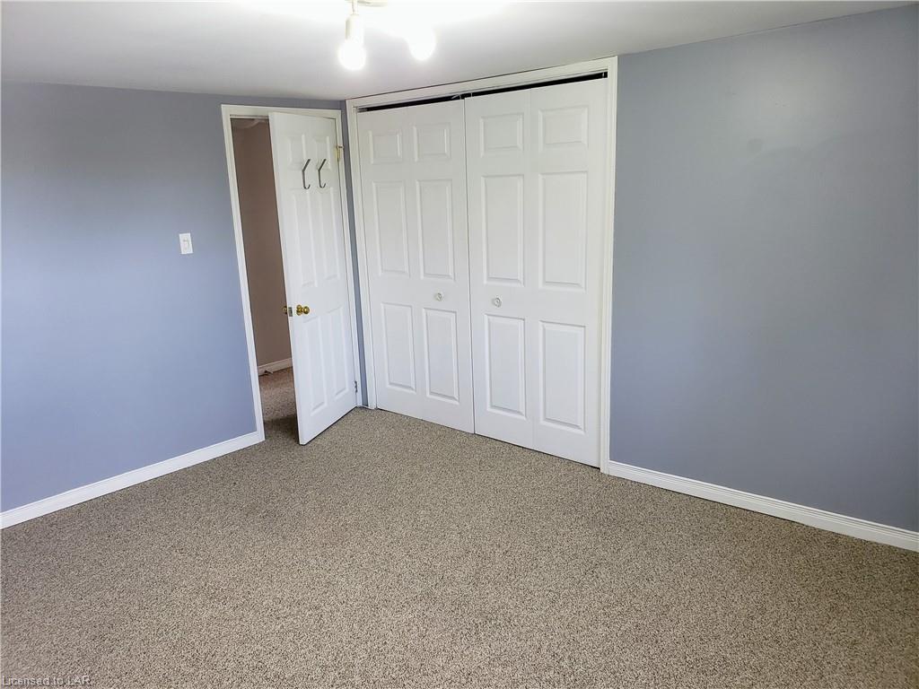 19 LANSDOWNE Street W, Huntsville Ontario, Canada