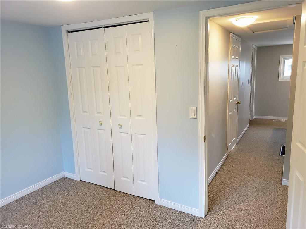 19 LANSDOWNE Street W, Huntsville Ontario, Canada