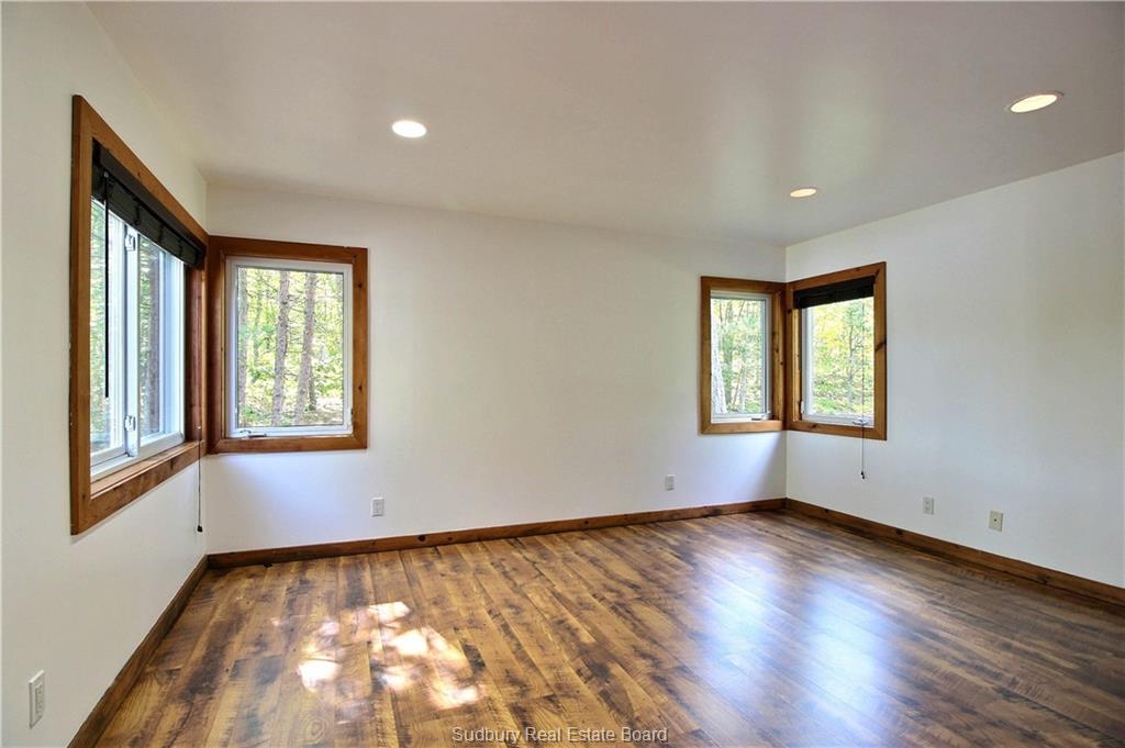 245 Wolf Lake Road, Sudbury Ontario, Canada