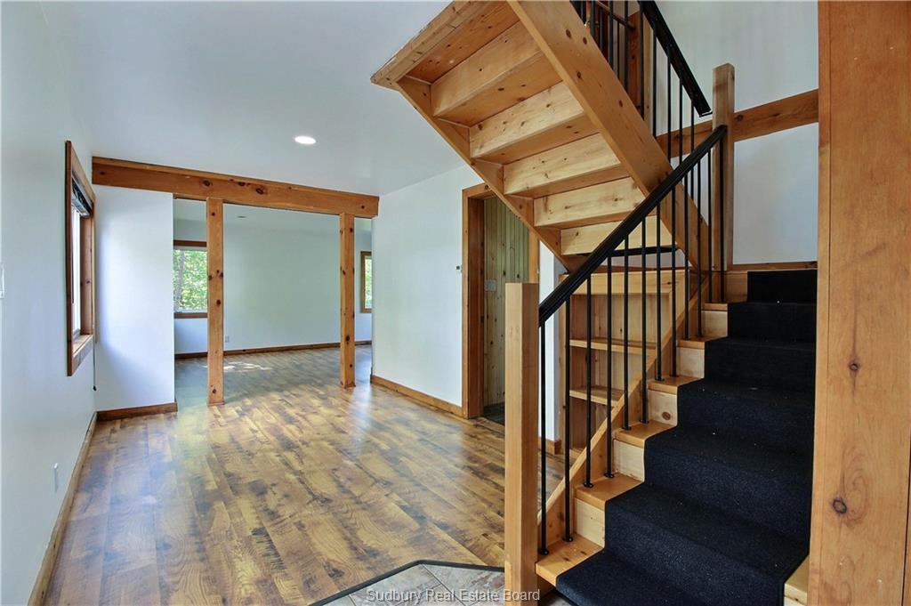 245 Wolf Lake Road, Sudbury Ontario, Canada
