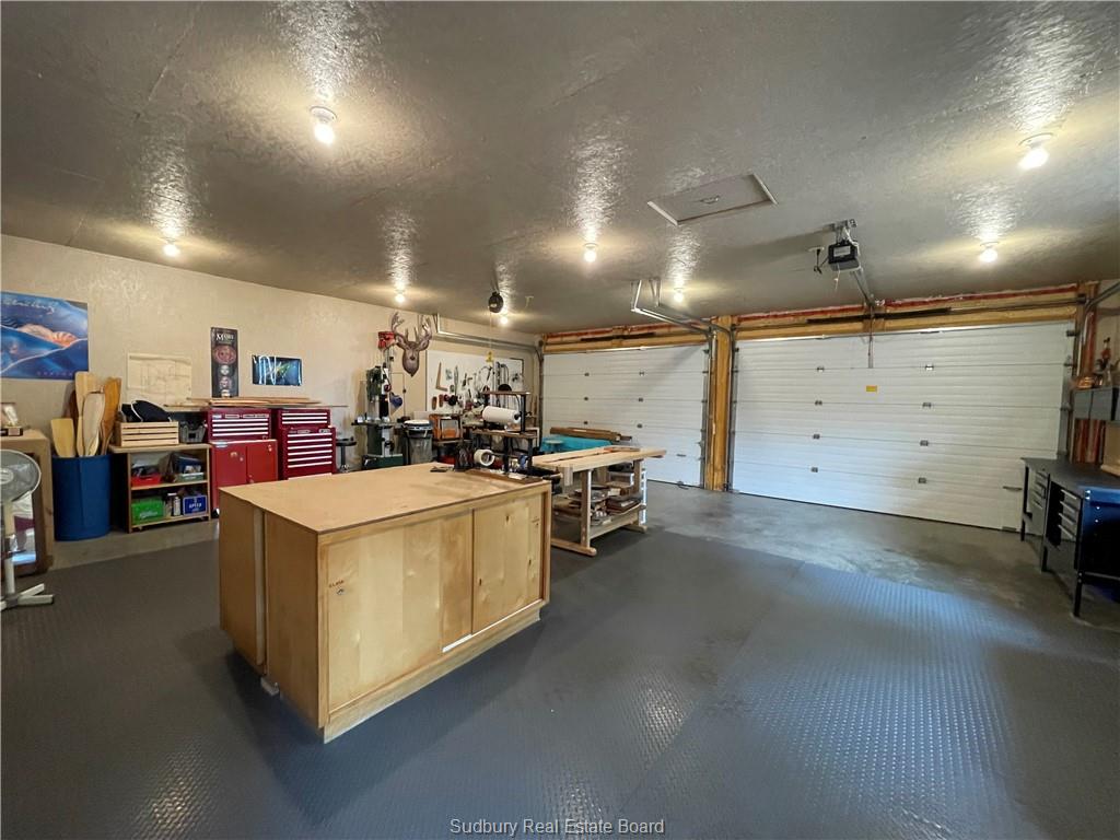 80 Breezehill Road, Skead, Ontario, Canada