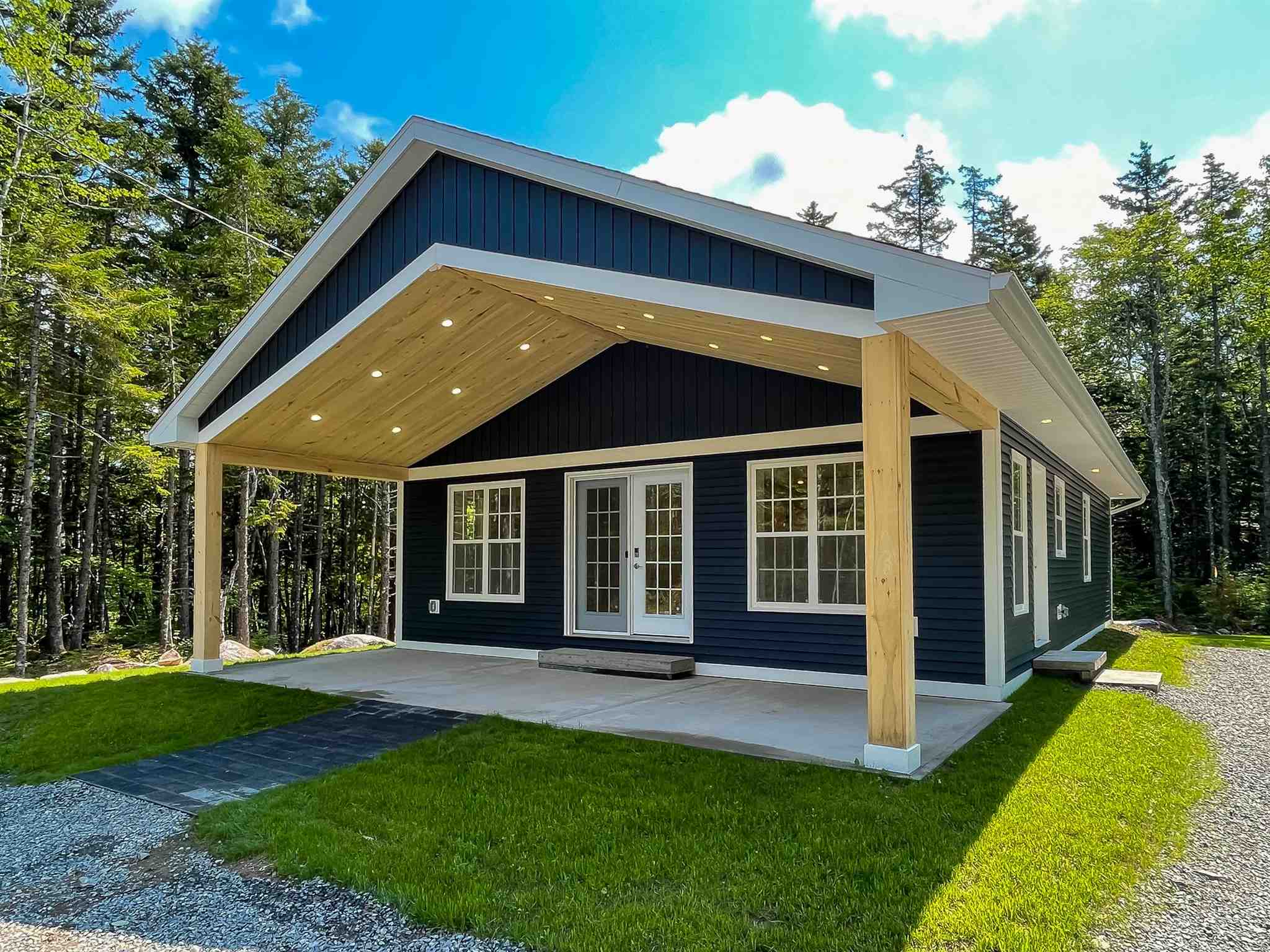 17 Loon Lane, Aylesford, Nova Scotia, Canada