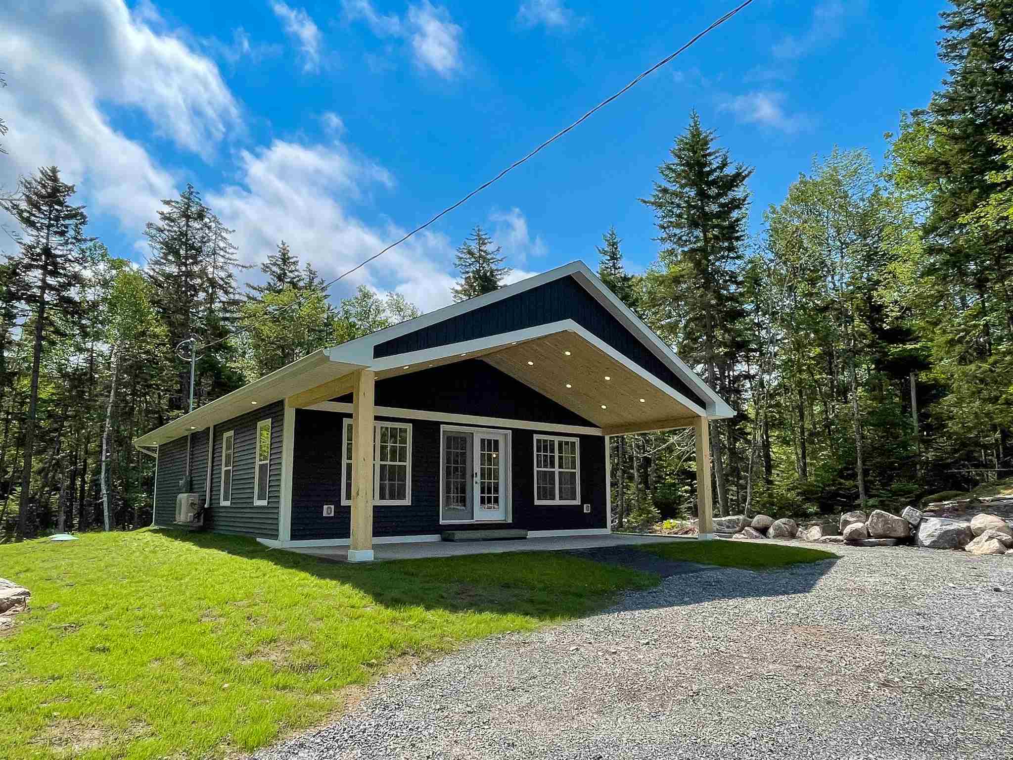 17 Loon Lane, Aylesford, Nova Scotia, Canada