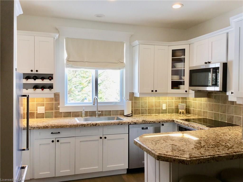1116 ELGIN HOUSE Road Unit# 2 (2110), Port Carling Ontario, Canada