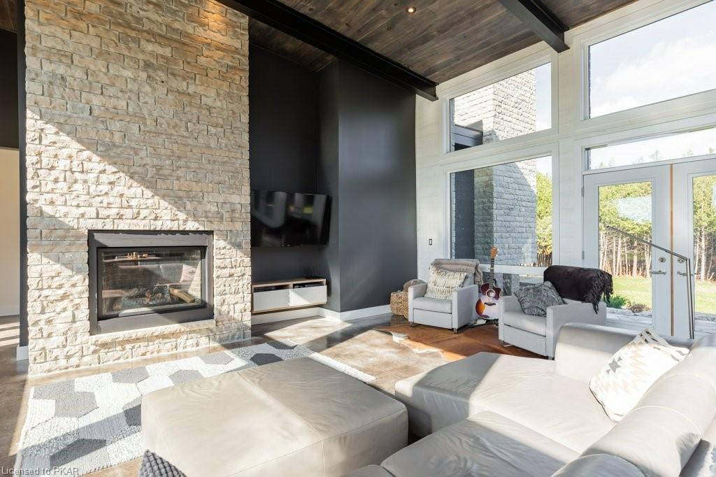 214 LONSBERRY Lane, Douro-Dummer Township Ontario, Canada