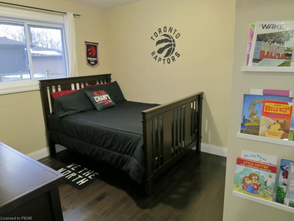 221 WOODLAND Drive, Selwyn Ontario, Canada