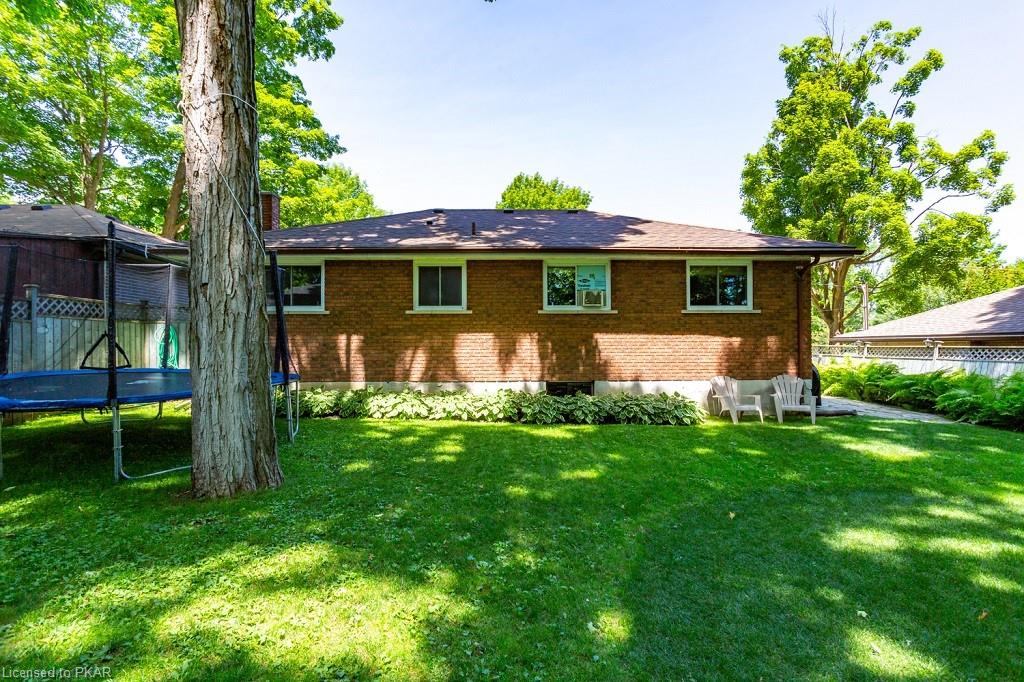 221 WOODLAND Drive, Selwyn Ontario, Canada