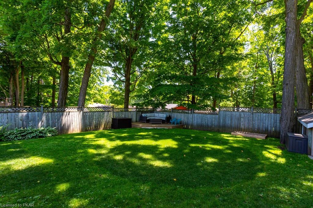 221 WOODLAND Drive, Selwyn Ontario, Canada