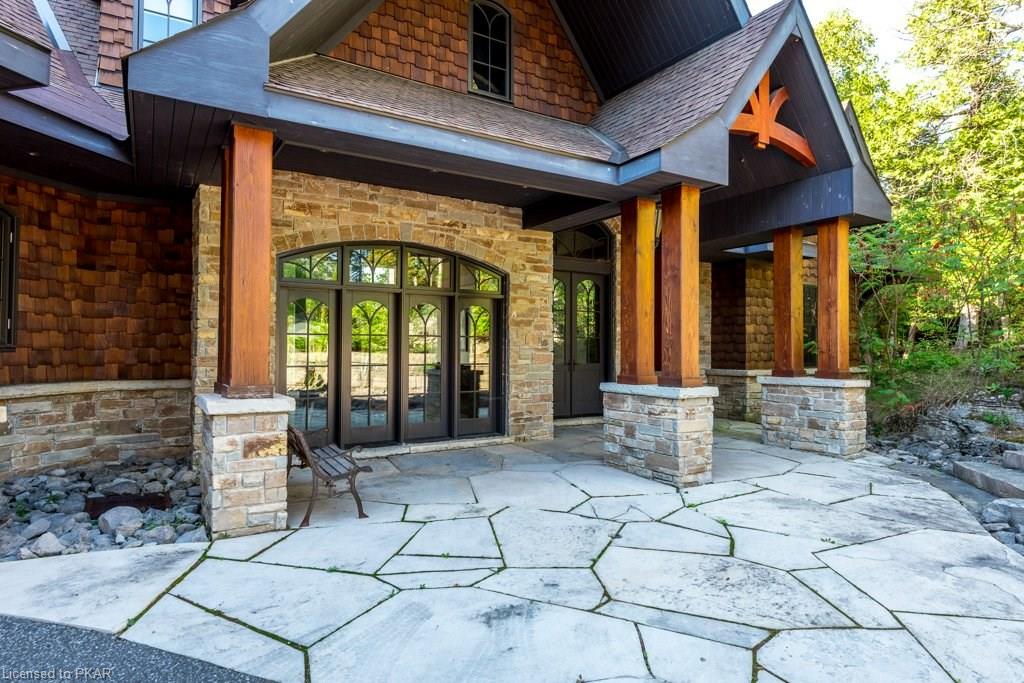890 BIRCHVIEW Road, Lakefield Ontario, Canada